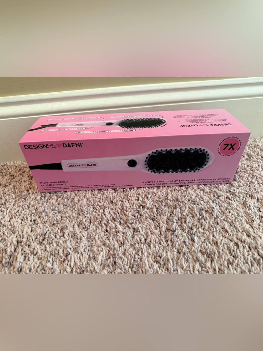 💗 DESIGNME x DAFNI SMOOTHING BRUSH – BRAND NEW & SEALED 💗